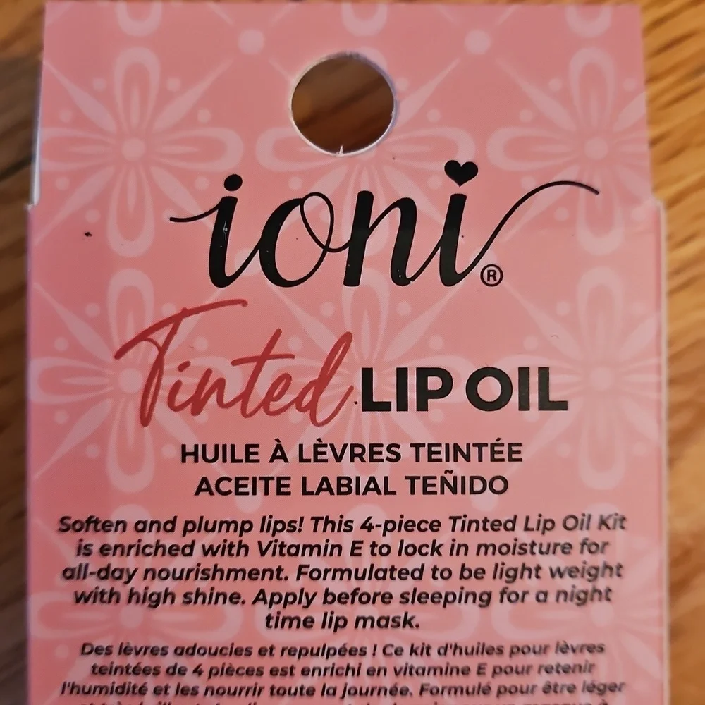 Ioni Sweet Honey Tinted Lip Oil, NWT!